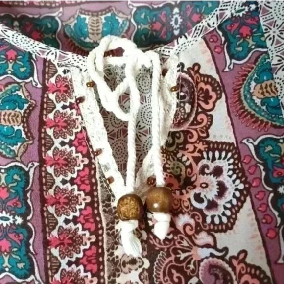 American Rag cie Bohemian Patterned Women's Top - Picture 6 of 7